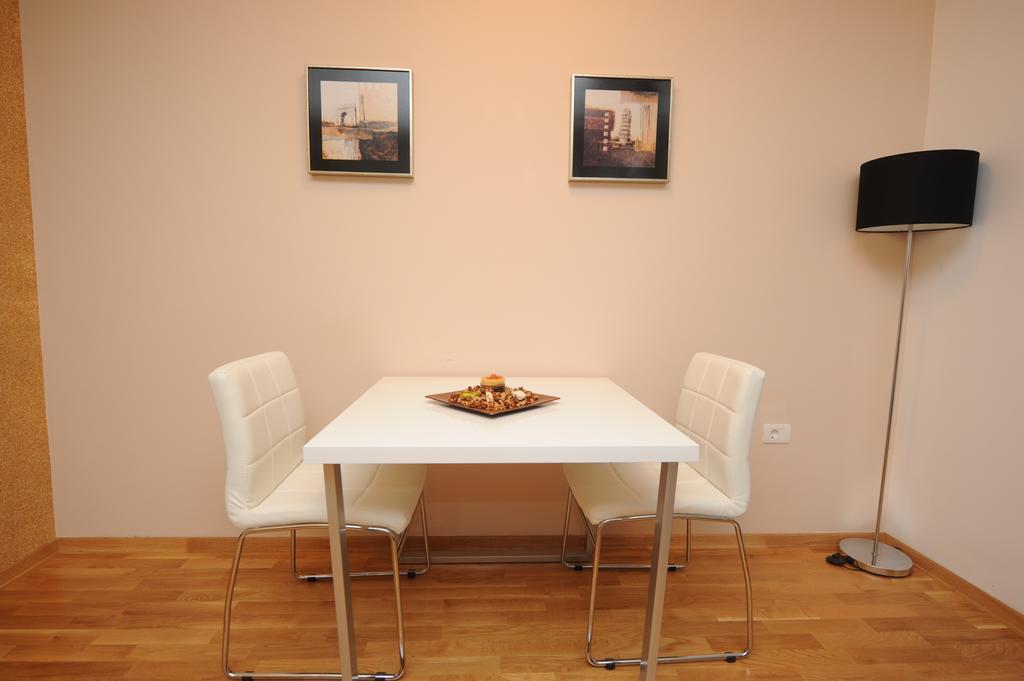 Exclusive Apartments Skopje Buitenkant foto