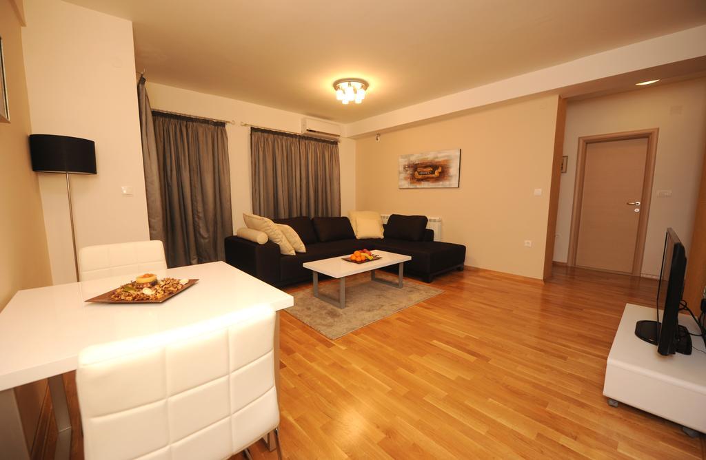 Exclusive Apartments Skopje Buitenkant foto