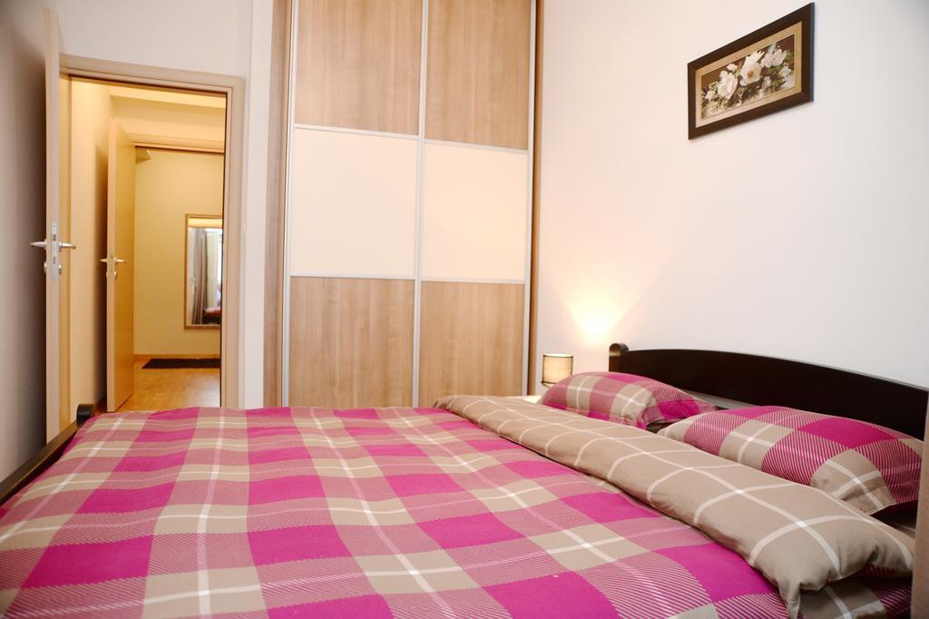 Exclusive Apartments Skopje Buitenkant foto