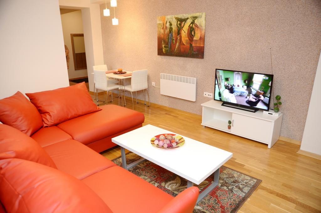 Exclusive Apartments Skopje Buitenkant foto